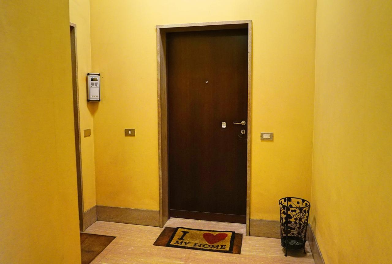Duomo Apartment Milano Esterno foto