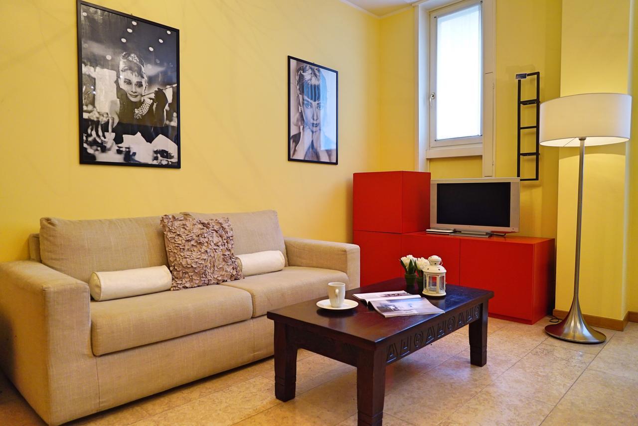 Duomo Apartment Milano Esterno foto